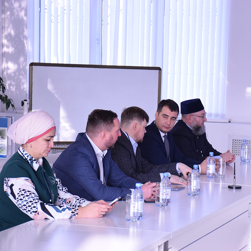 НҰР-МҮБАРАК УНИВЕРСИТЕТІНЕ БОЛГАР ИСЛАМ АКАДЕМИЯСЫНЫҢ ДЕЛЕГАЦИЯСЫ КЕЛДІ