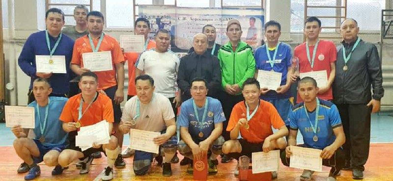 photo_5381969277931869680_x