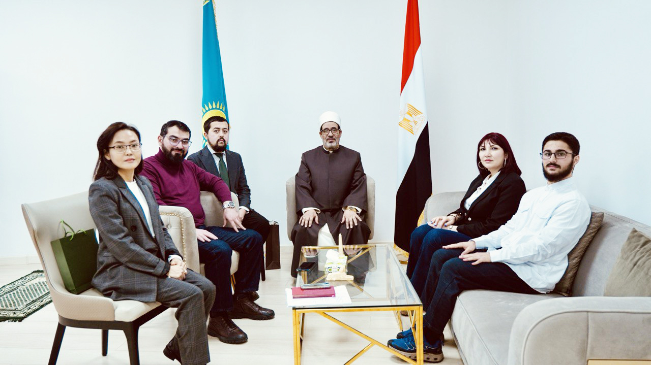 Нұр-Мүбарак – халықаралық білім алаңы!