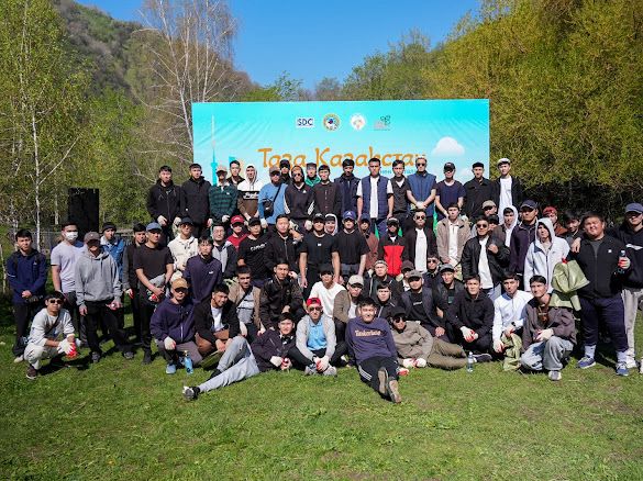 «Нұр-Мүбарак» Египет ислам мәдениеті университетінің студенттері «Таза Қазақстан» акциясына қатысты